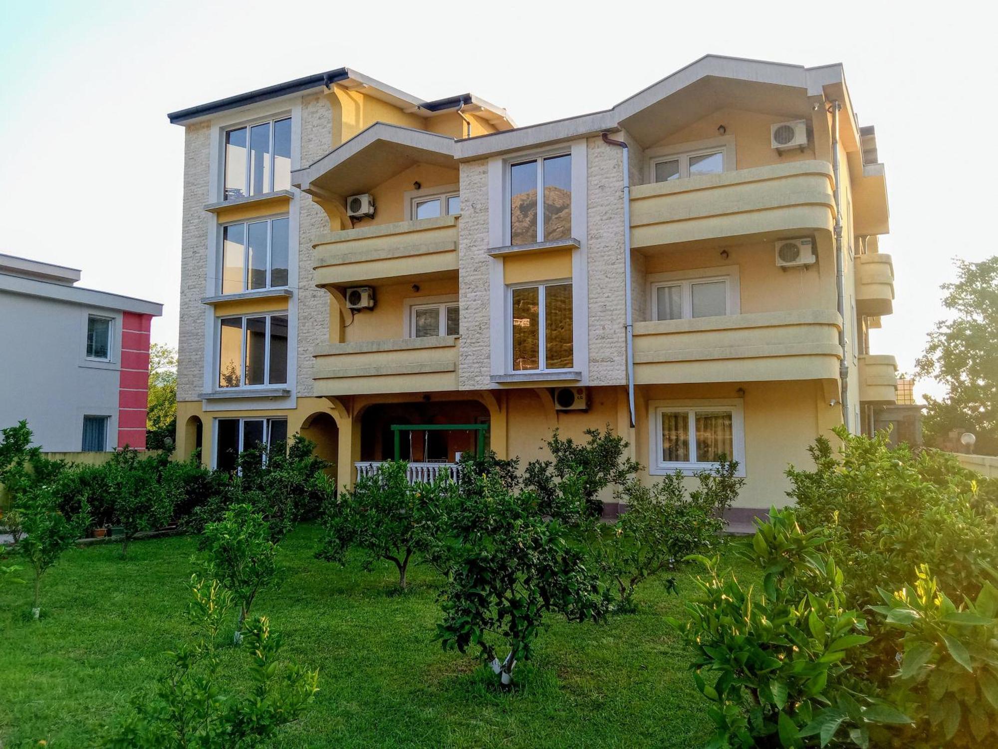 Apartments Old Olive Bar Exteriör bild